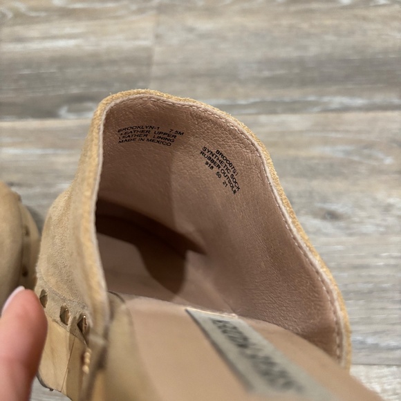 STEVE MADDEN SUEDE CLOG - Picture 11 of 11